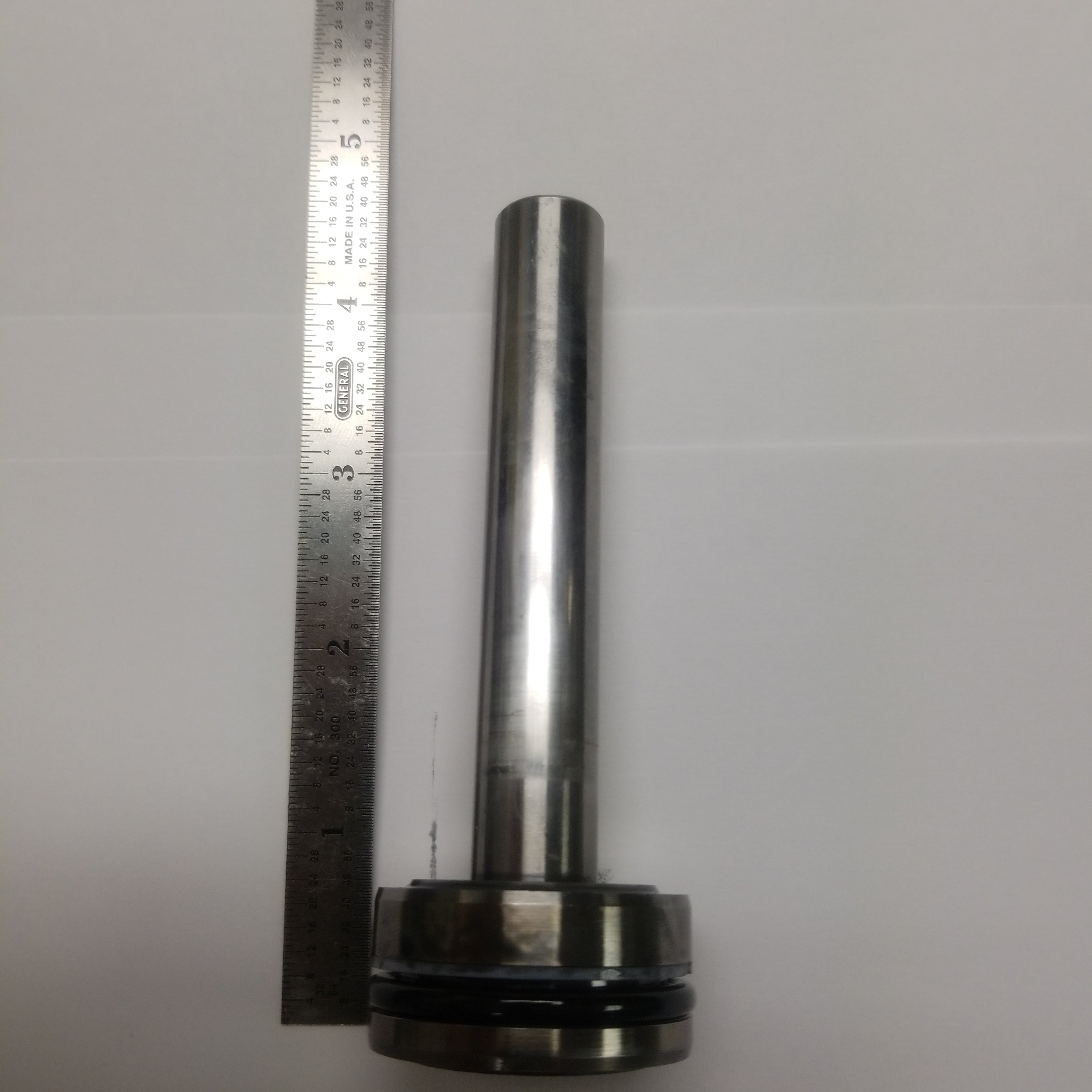 1980's Yamaha Tilt Trim Cylinder 6E5-43820-01-00 PISTON SUB