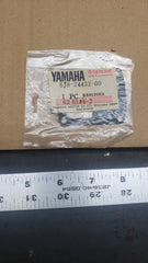 *1987-2002 Yamaha 6J8-24432-00 Fuel Pump 2 Gasket Diaphragm 25-30hp
