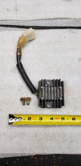*1984 ATV Honda 200 TRX SH522-12 31600-VM5-000 Voltage Reflator Rectifier 4 Four-Wheeler OEM Electrical