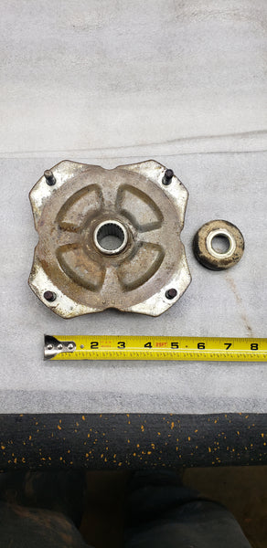 *1984 ATV Honda 200 TRX 42410-958-000 Rear Wheel Hub 4 Four-Wheeler OEM Lug Stud