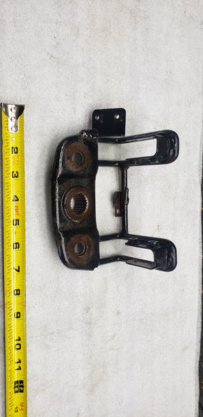 *1984 ATV Honda 200 TRX 53230-VM5-000ZA Handlebar Steering Bridge Fork Top 4 Four-Wheeler Clamp Bracket OEM Stem Shaft