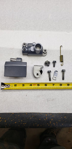 *2003-09 Yamaha 60V-42815-00-8D Starboard Back Rear Lower Cowling Clamp Latch Lever 200-300Hp Bottom Cowl OEM Outboard
