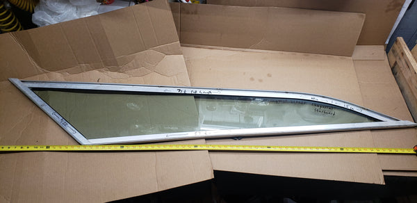 *1995' Chaparral Boat 2130 SS Starboard Side Section Windshield Window Glass 75-1/2" × 57-1/2" × 22-1/4"