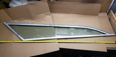 *1995' Chaparral Boat 2130 SS Starboard Side Section Windshield Window Glass 75-1/2" × 57-1/2" × 22-1/4"