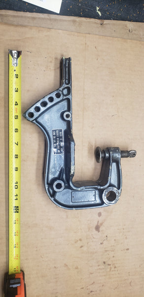 *1979-92 Mariner Yamaha 1484-8928M 67602 Port Stern Transom Bracket 25-30Hp 676-43111-04-4D OEM Outboard