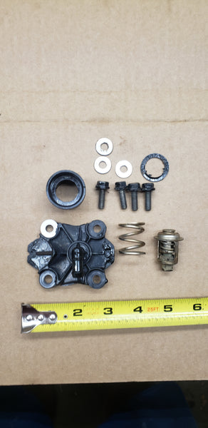 *93-01 Evinrude Johnson 0337486 0437090 337067 337533 Thermostat Cover 200-250HP Sleeve Spring (Copy)
