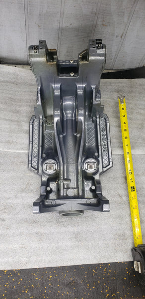 *1997-24 Yamaha 64E-43311-10-8D Swivel Transom Bracket 115-300Hp Steering OEM Outboard