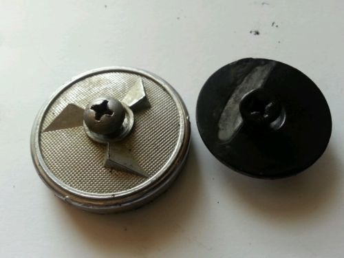 1969 Mercury 20 hp UPPER COVER AND LOWER COVER MOUNT W/ SCREWS Good condition Vintage