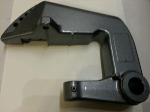 Genuine Yamaha saddle clamp bracket NEW 6L2-43112-05-EK (hc)