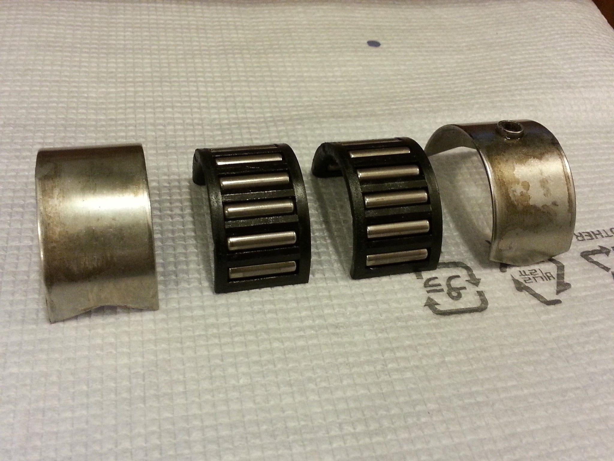 Evinrude Johnson CRANKSHAFT ROLLER BEARINGS MAIN Part # 0389613  