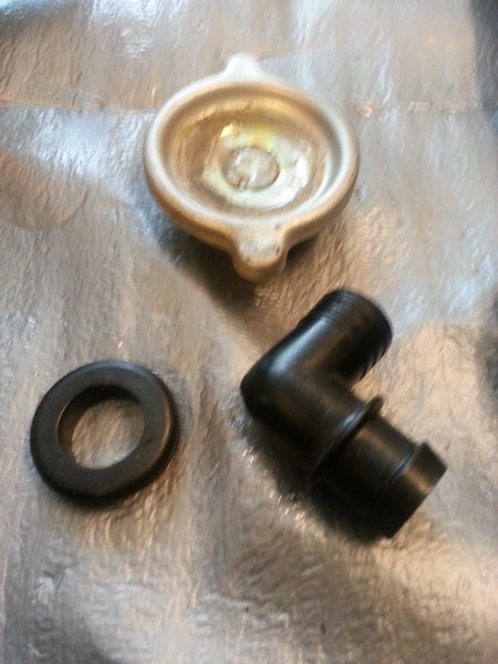 1983-1985 GM Motor V8 5.7L OMC Sterndrive 6410893 Oil Cap & Valve Cover (MT*)