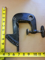 ~1970-1975 Mercury 4/7.5/9.8 HP Starboard Transom Saddle Clamp Bracket 1467-4426 a2 Vintage